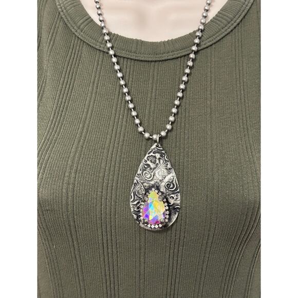 Women's Silver Tone Teardrop Pendant Iridescent Jewel Necklace Whimsigoth Emo - Picture 2 of 6